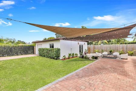 2801 SW 64th Ave B, Miami, Florida 33155, USA