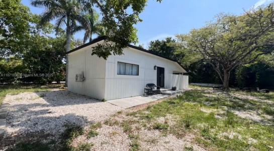 19675 SW 264th St A, Homestead, Florida 33031, USA