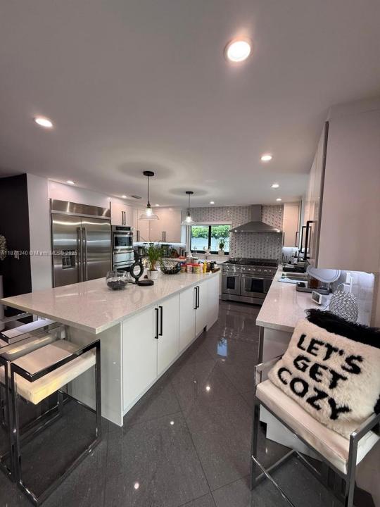 7524 Mutiny Ave, North Bay Village, Florida 33141