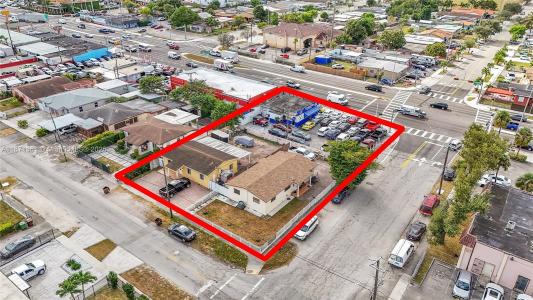 4265 E 8th Ave, Hialeah, Florida 33013, USA