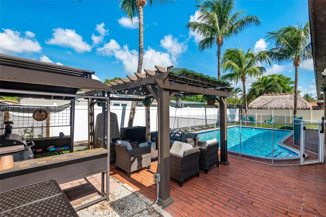 1770 NW 106th Ave, Pembroke Pines, Florida 33026, Estados Unidos