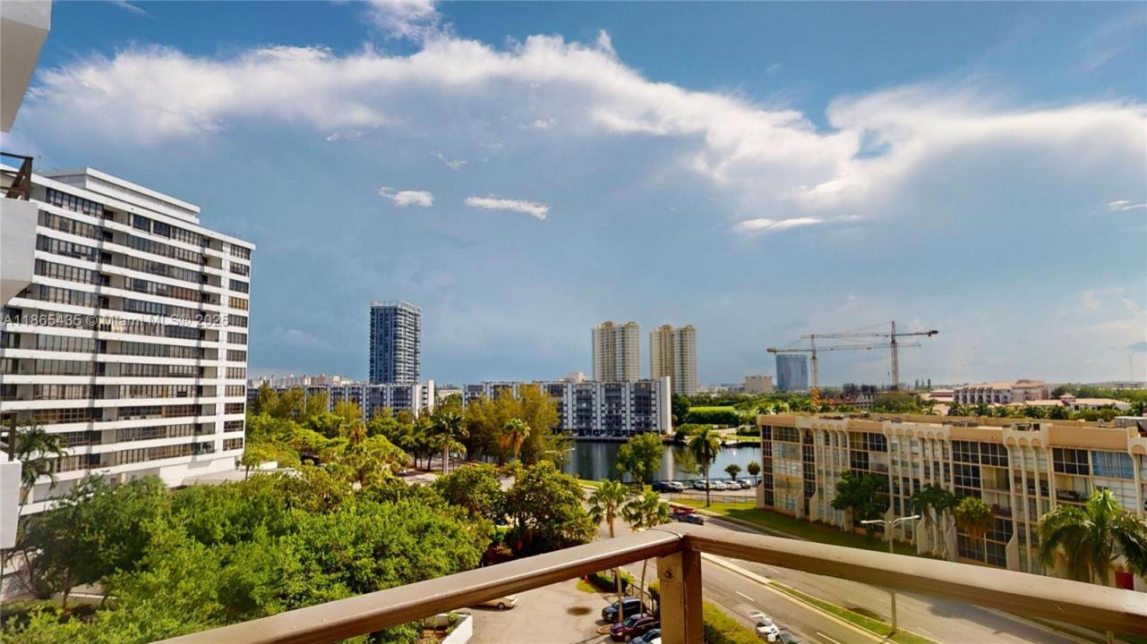 600 Three Islands Blvd 607, Hallandale Beach, Florida 33009