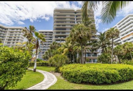 8877 Collins Ave 506, Surfside, Florida 33154, USA