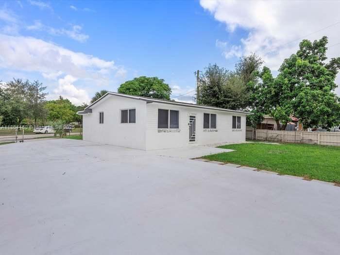 3500 Sutton Rd, West Park, Florida 33023, HOA KỲ