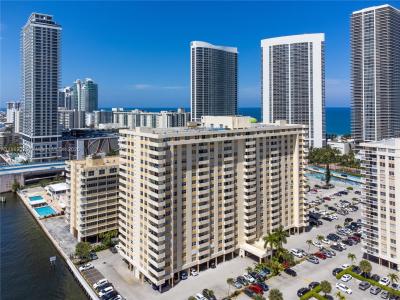 1833 S Ocean Dr 1007, Hallandale Beach, Florida 33009, USA