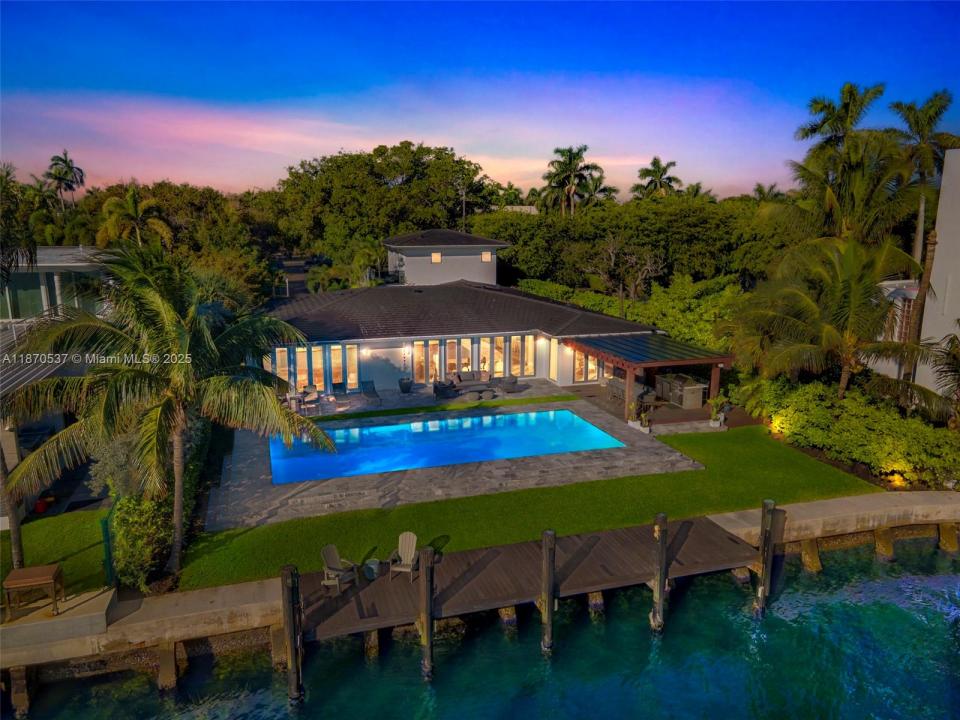 9301 N Bayshore Dr, Miami Shores, Florida 33138