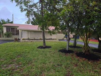 6751 Meade St, Hollywood, Florida 33024, USA