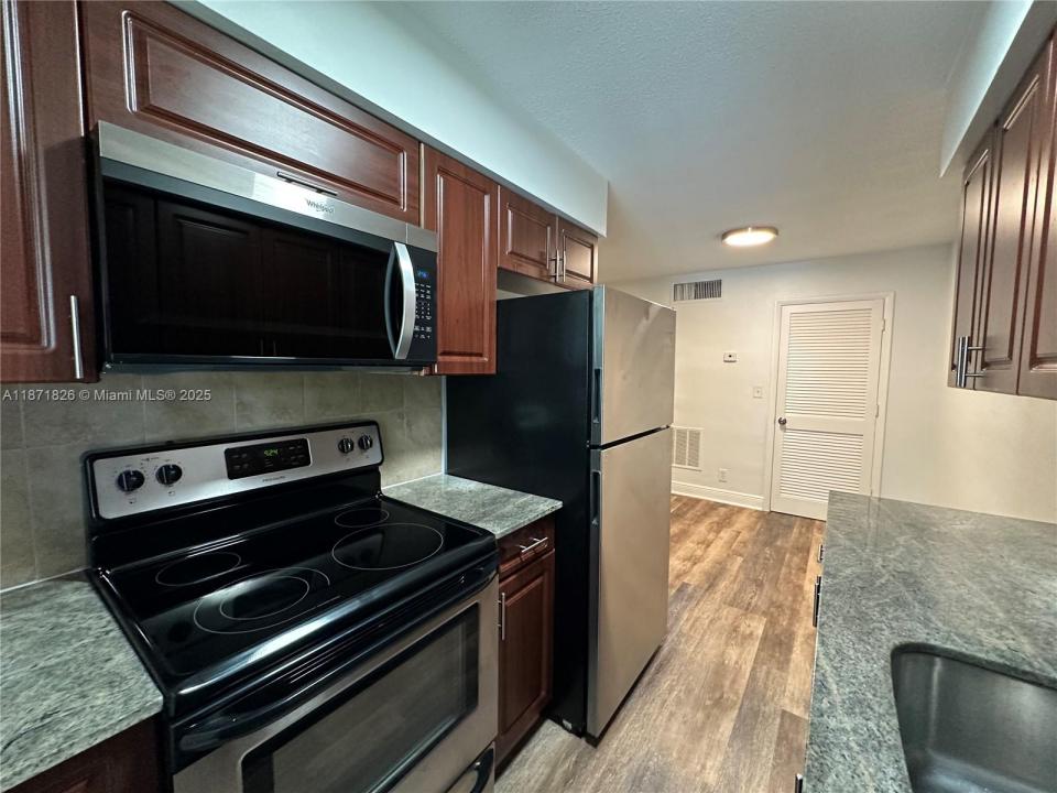 110 NE 19th Ave 16, Deerfield Beach, Флорида 33441, Соединенные Штаты