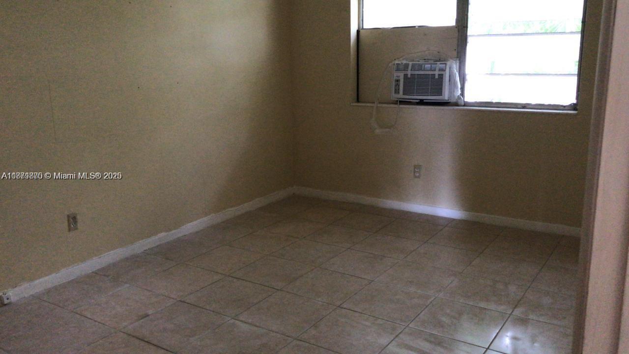 13990 NE 20th Ct 6, North Miami Beach, Florida 33181