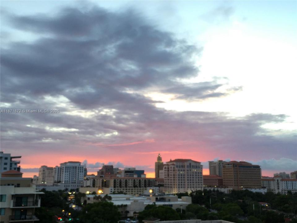 3410 Coral Way PH-02, Miami, Floride 33145, États-Unis