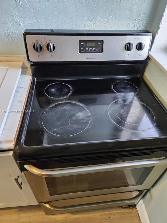 613 NW 27th Ave 1-4, Fort Lauderdale, Florida 33311, USA