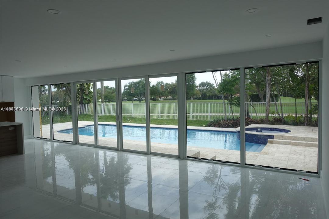 1310 Blue Rd 1310, Coral Gables, Florida 33146, Estados Unidos