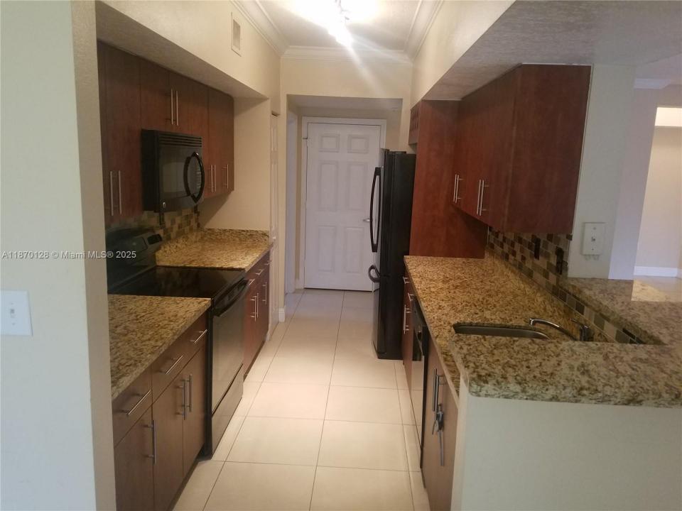 11600 SW 2nd St 18101, Pembroke Pines, フロリダ 33025, アメリカ合衆国