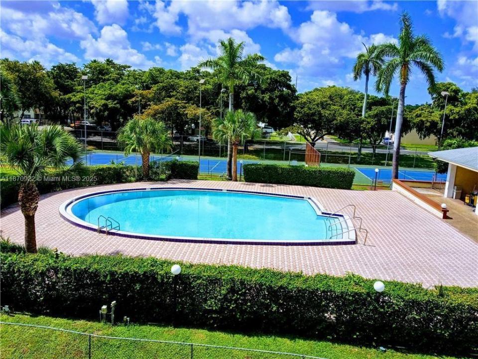 11925 NE 2nd Ave B309, North Miami, فلوريدا 33161, الولايات المتحدة