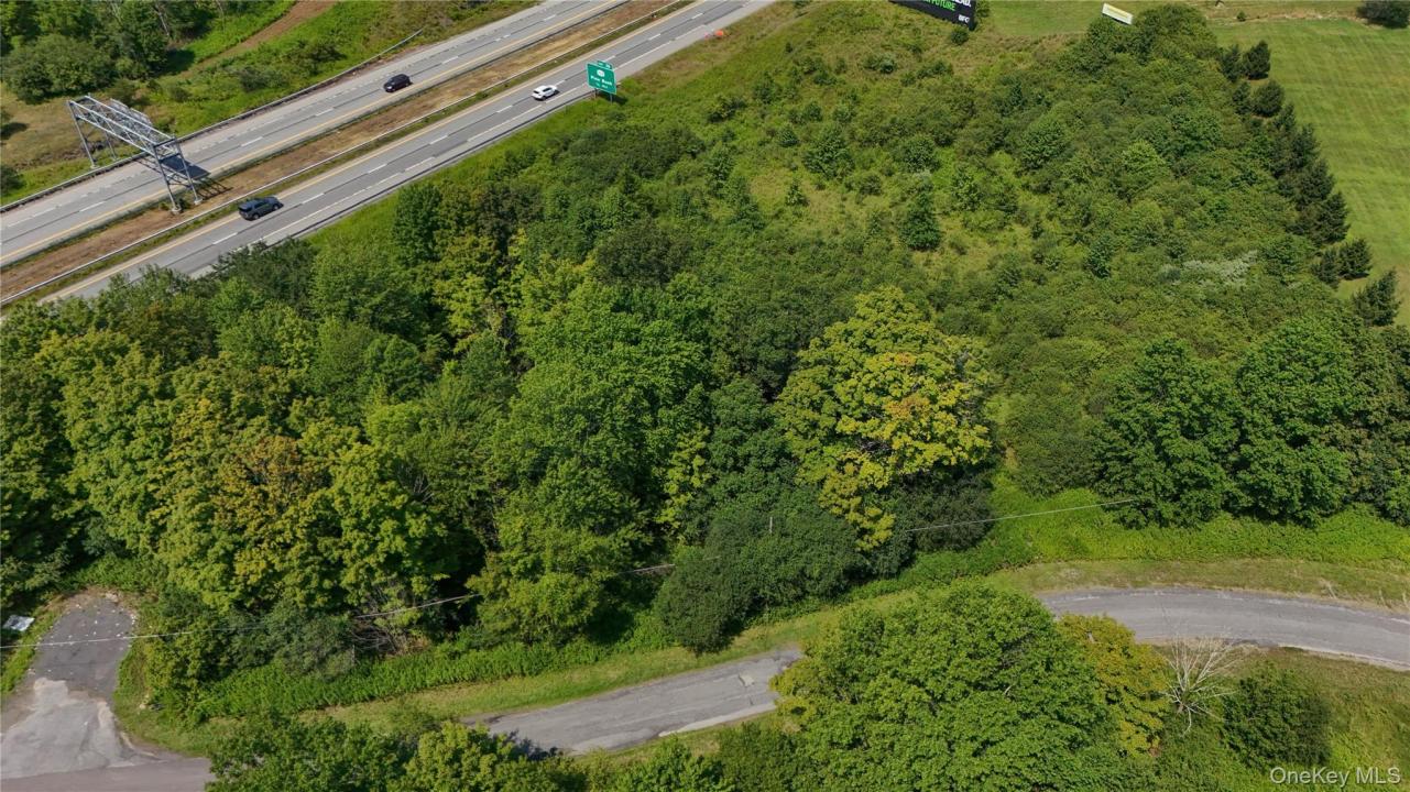 211 Midland Lake Road, Wallkill, New York 10941, États-Unis