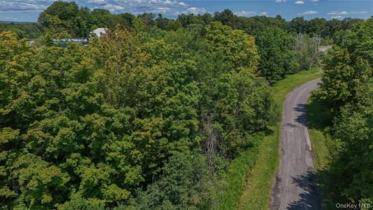 211 Midland Lake Road, Wallkill, New York 10941, États-Unis