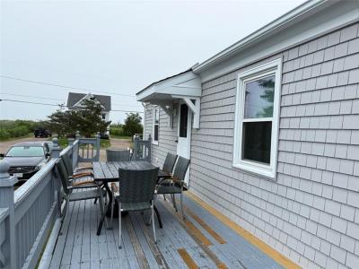 33 BREACH Drive front, Westerly, Rhode Island 02891, USA