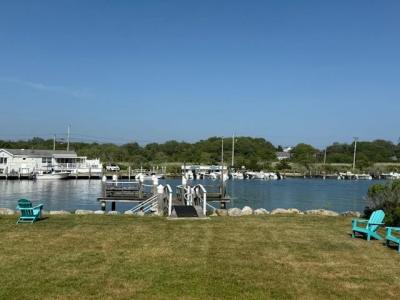 33 BREACH Drive front, Westerly, Rhode Island 02891, USA
