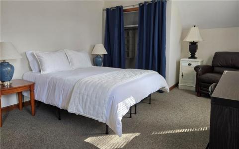 81 Old Hopkinton Road 2, Westerly, Rhode Island 02891, USA