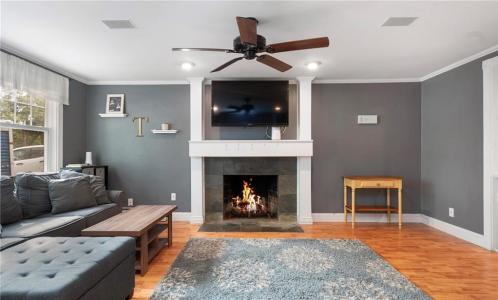 75 Capron Farm Drive, Warwick, Rhode Island 02886, Estados Unidos