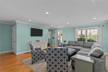 55 Vine Street, East Greenwich, Rhode Island 02818