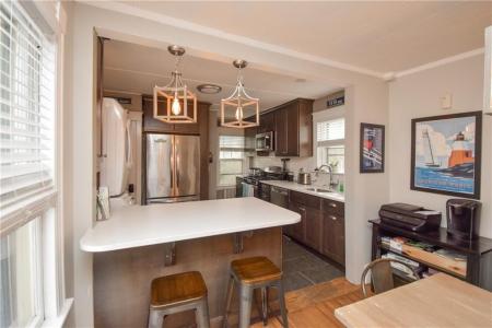 16 Vaughan Avenue 2, Newport, RI 02840, USA