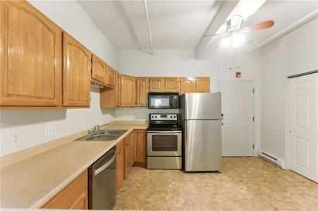 148 Bernon Street 15, Woonsocket, Rhode Island 02895, États-Unis