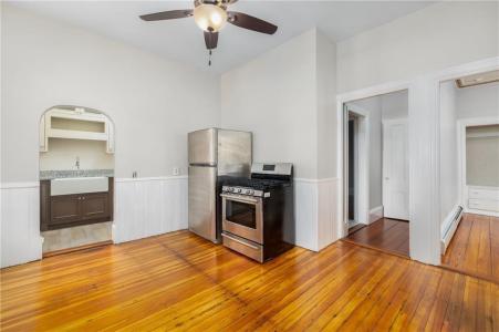 44 Sycamore Street 1R, Providence, Rhode Island 02909, Estados Unidos