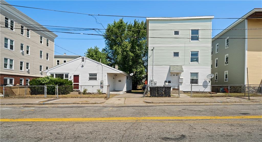 562 Privilege Street, Woonsocket, Rhode Island 02895, USA