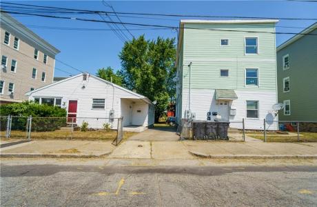 562 Privilege Street, Woonsocket, Rhode Island 02895, USA