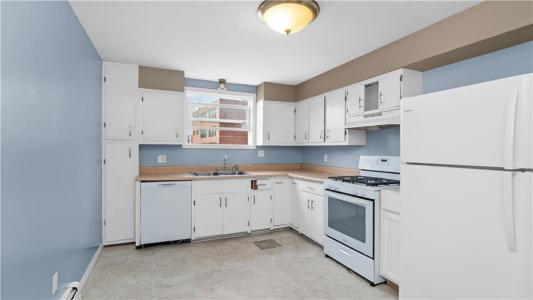 562 Privilege Street, Woonsocket, Rhode Island 02895, USA