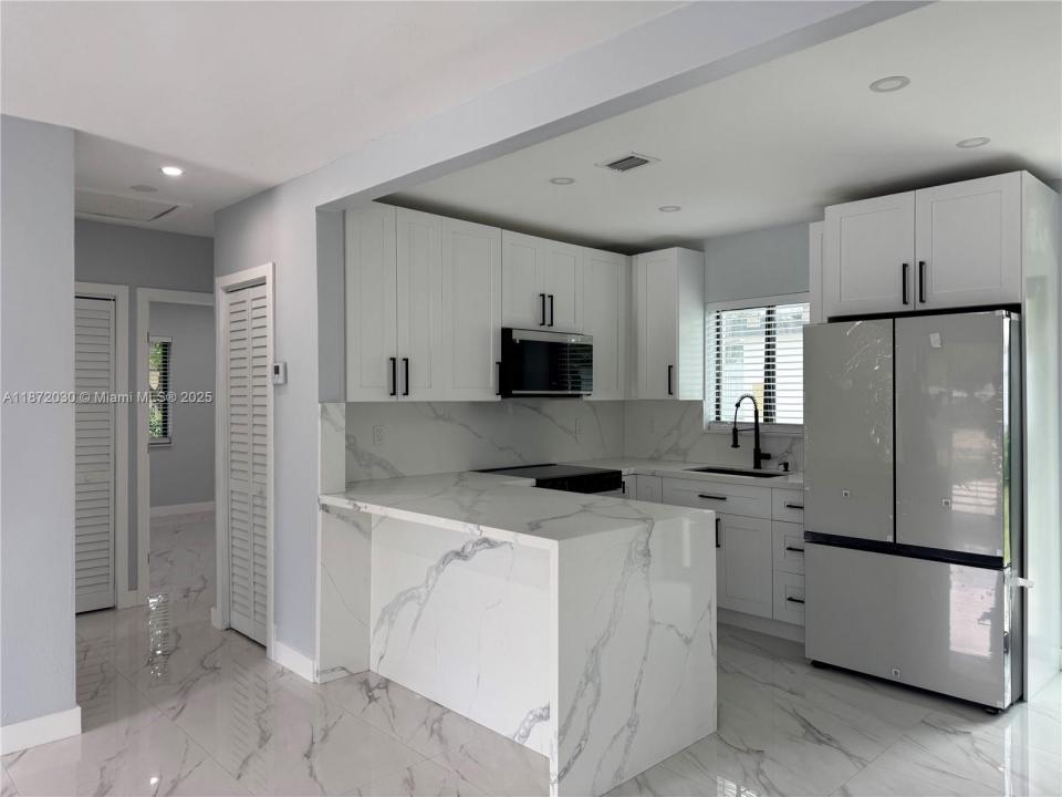 16440 NE 10th Ave, North Miami Beach, Flórida 33162, Estados Unidos