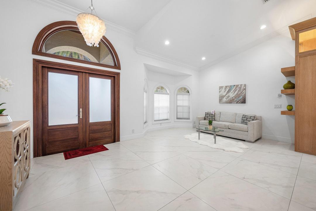 589 N Country Club Drive, City of Atlantis, Atlantis, Florida 33462, USA