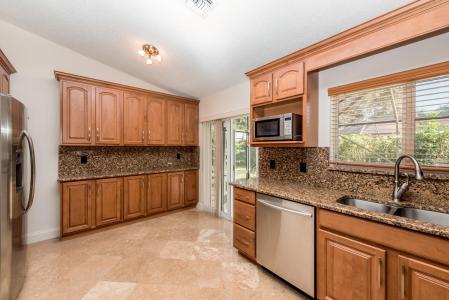 5514 NW 41st Terrace, Winston Park, Coconut Creek, Florida 33073