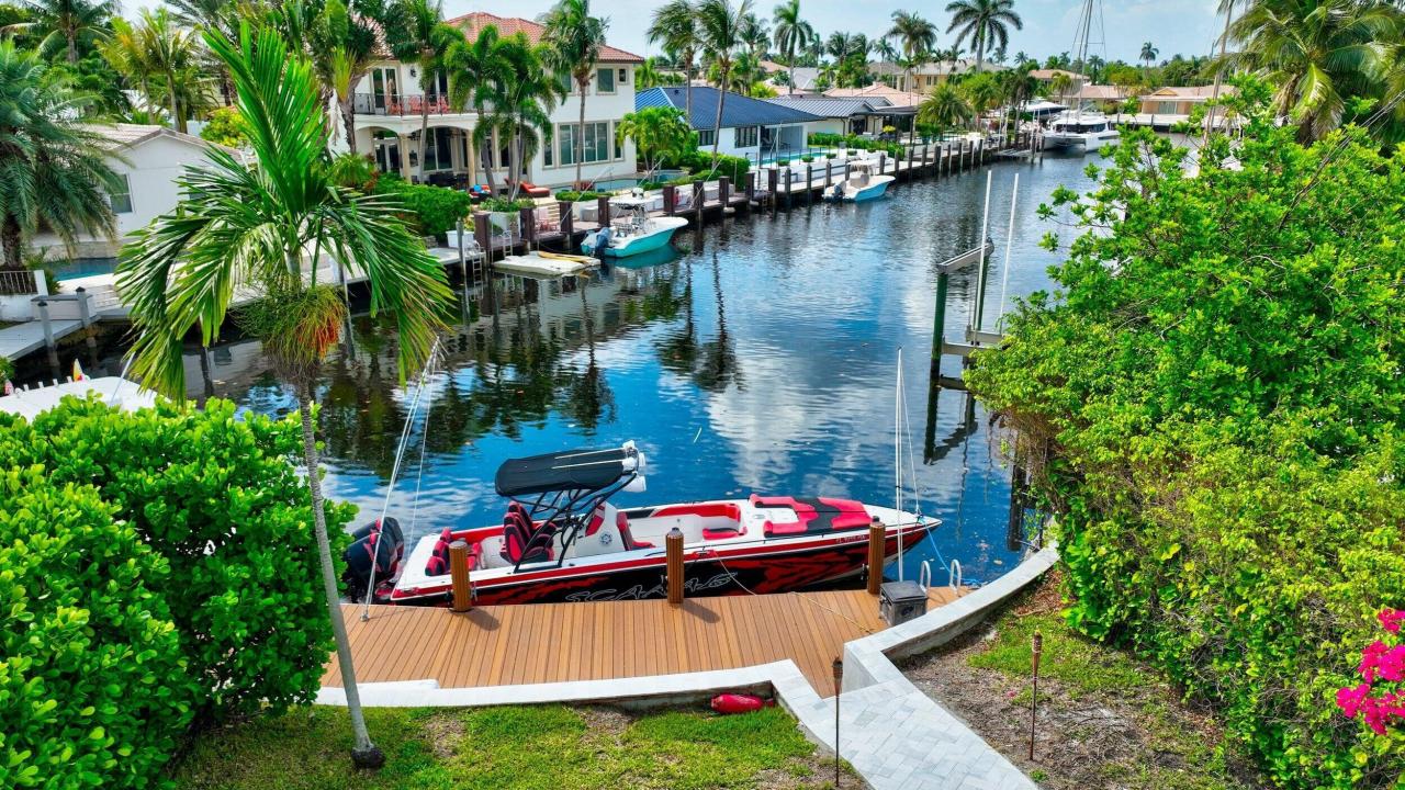 4450 NE 23rd Avenue, Lighthouse Point, Florida 33064