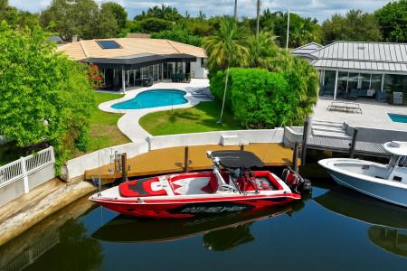 4450 NE 23rd Avenue, Lighthouse Point, Florida 33064