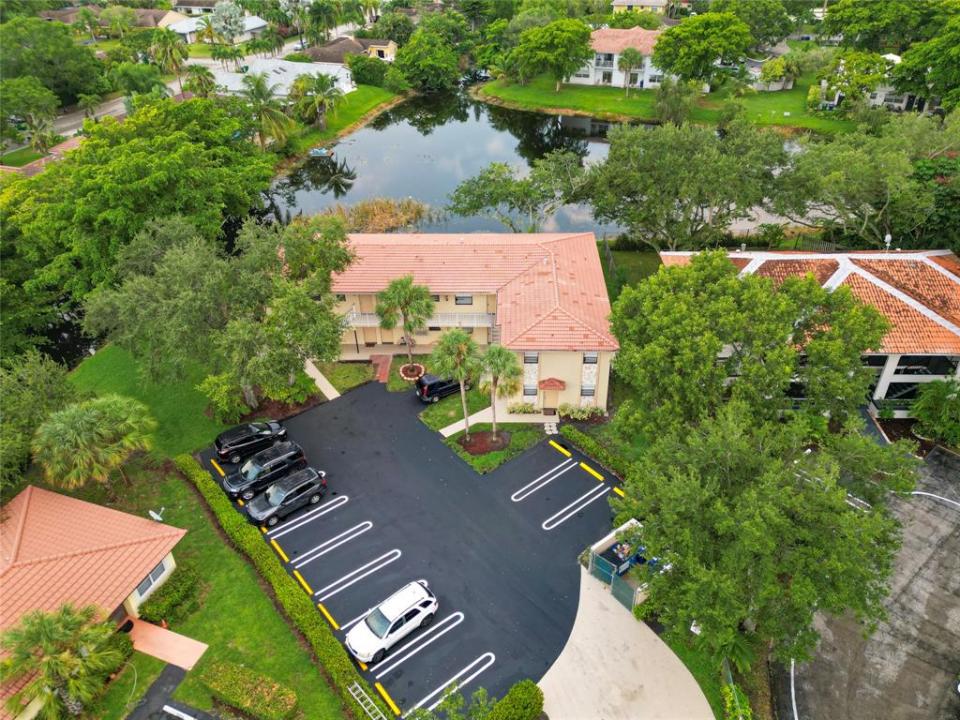 11430 NW 45th St, Coral Springs, Florida 33065