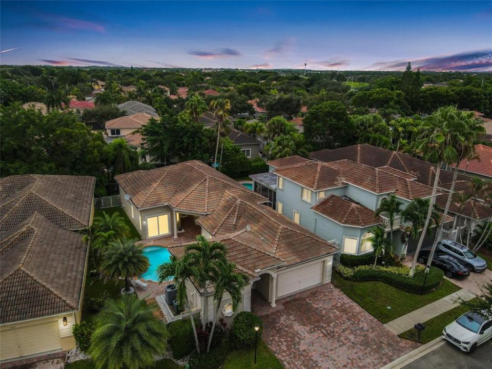5843 NW 123rd Ave, Coral Springs, Florida 33076