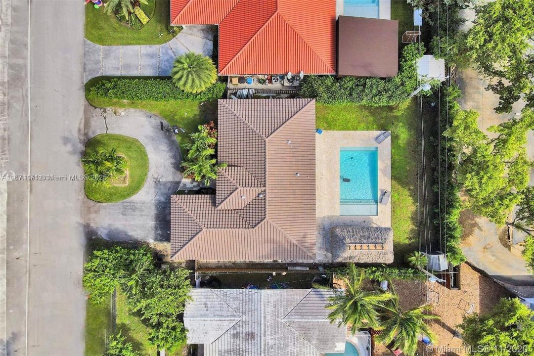 2190 NE 122nd St, North Miami, Floride 33181, États-Unis