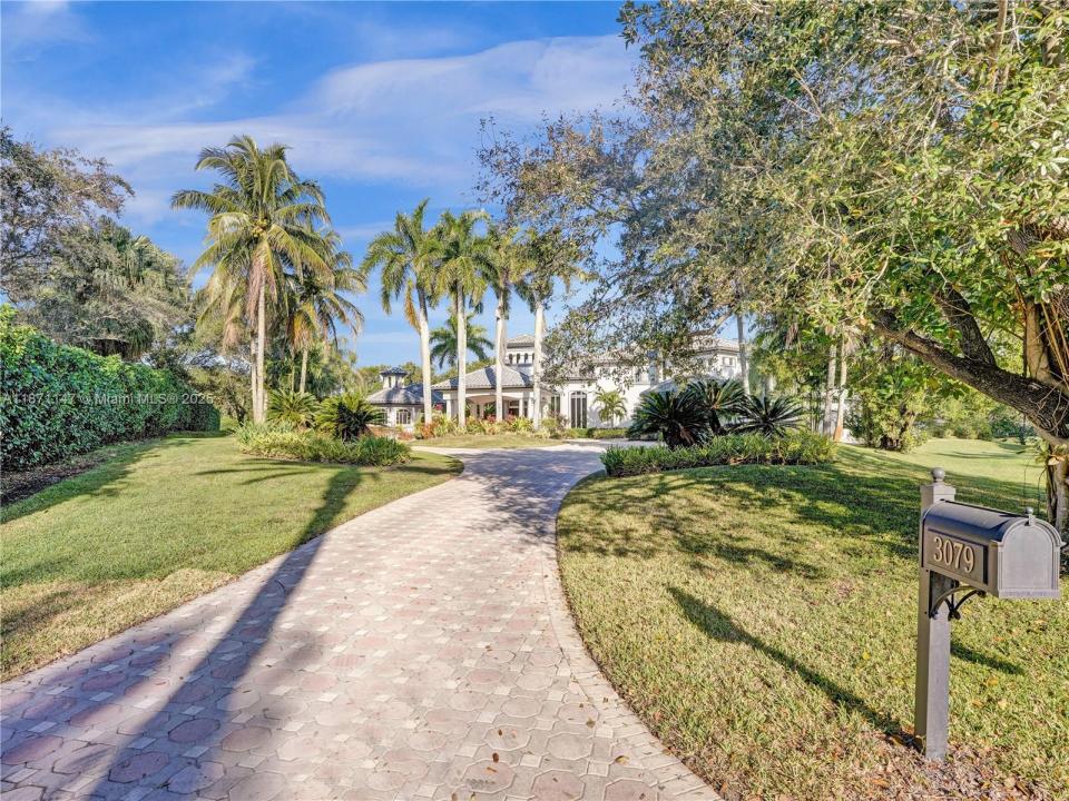 3079 Old Still Lane, Weston, Florida 33331