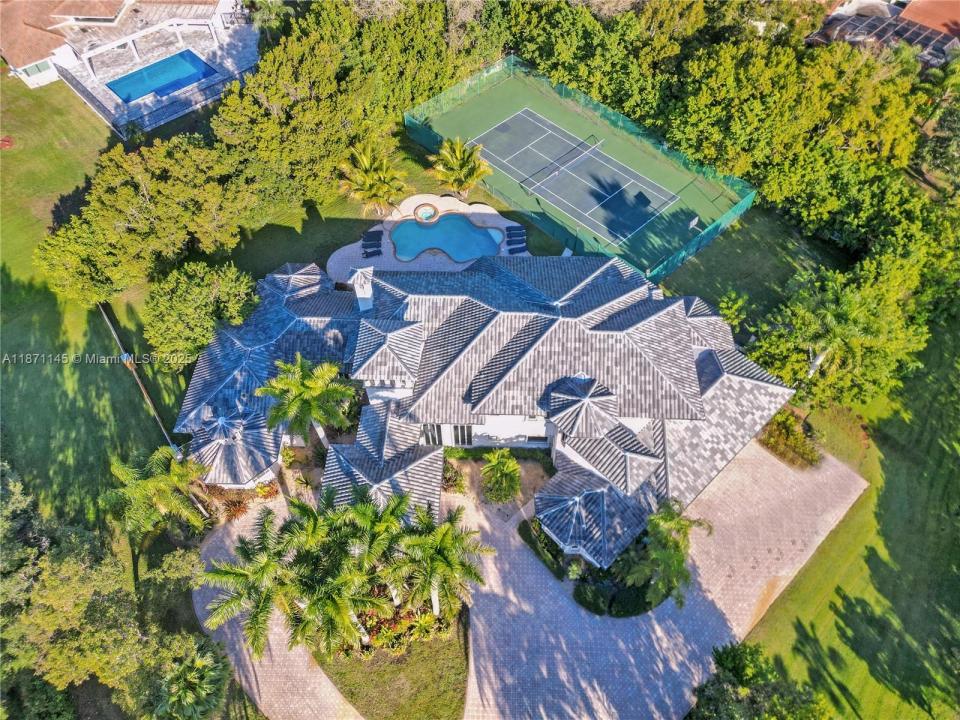 3079 Old Still Lane, Weston, Florida 33331