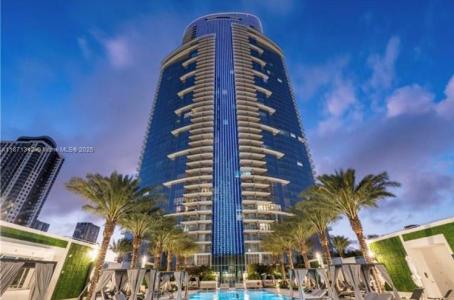 851 NE 1 Ave 502, Miami, Florida 33132, USA