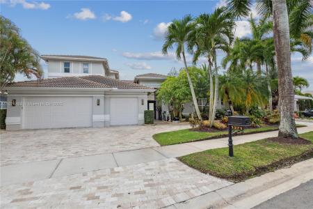 1371 Victoria Isle Dr, Weston, Florida 33327, USA