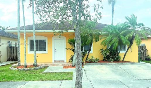 208 SW 15th Pl 2, Homestead, Florida 33030, USA