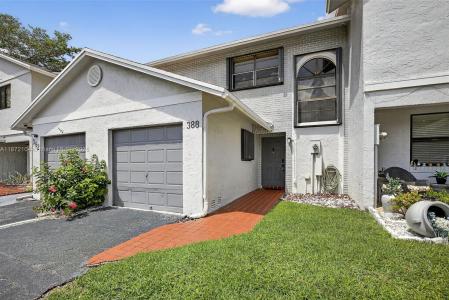 388 NW 103rd Ter 388, Pembroke Pines, Florida 33026, USA