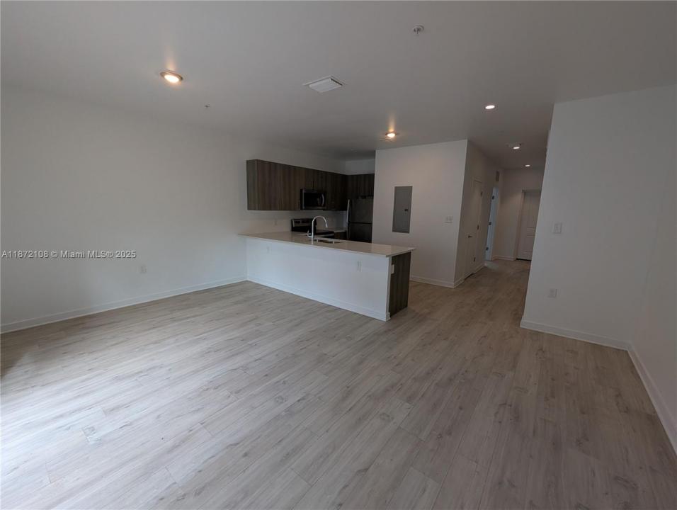 170 NW 158th St 7, Miami, Florida 33169