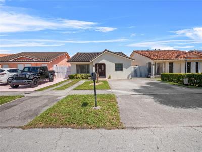 10211 NW 128th Ter, Hialeah Gardens, Florida 33018, HOA KỲ