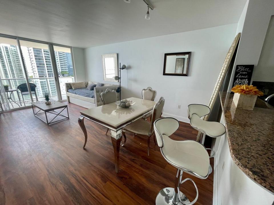 1155 Brickell Bay Dr 1805, Miami, Floride 33131, États-Unis