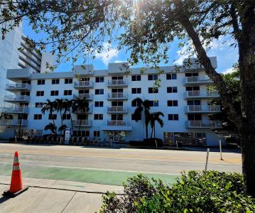 1666 West Ave 312, Miami Beach, Florida 33139, USA