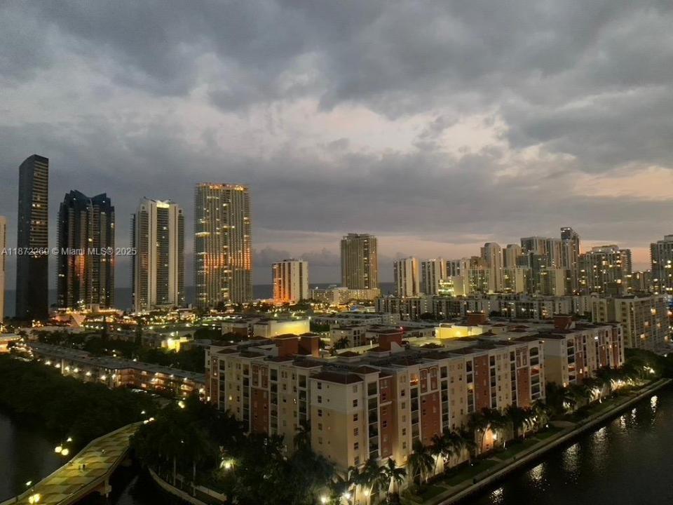 250 174th St 1801, Sunny Isles Beach, 佛羅里達州 33160, 美國